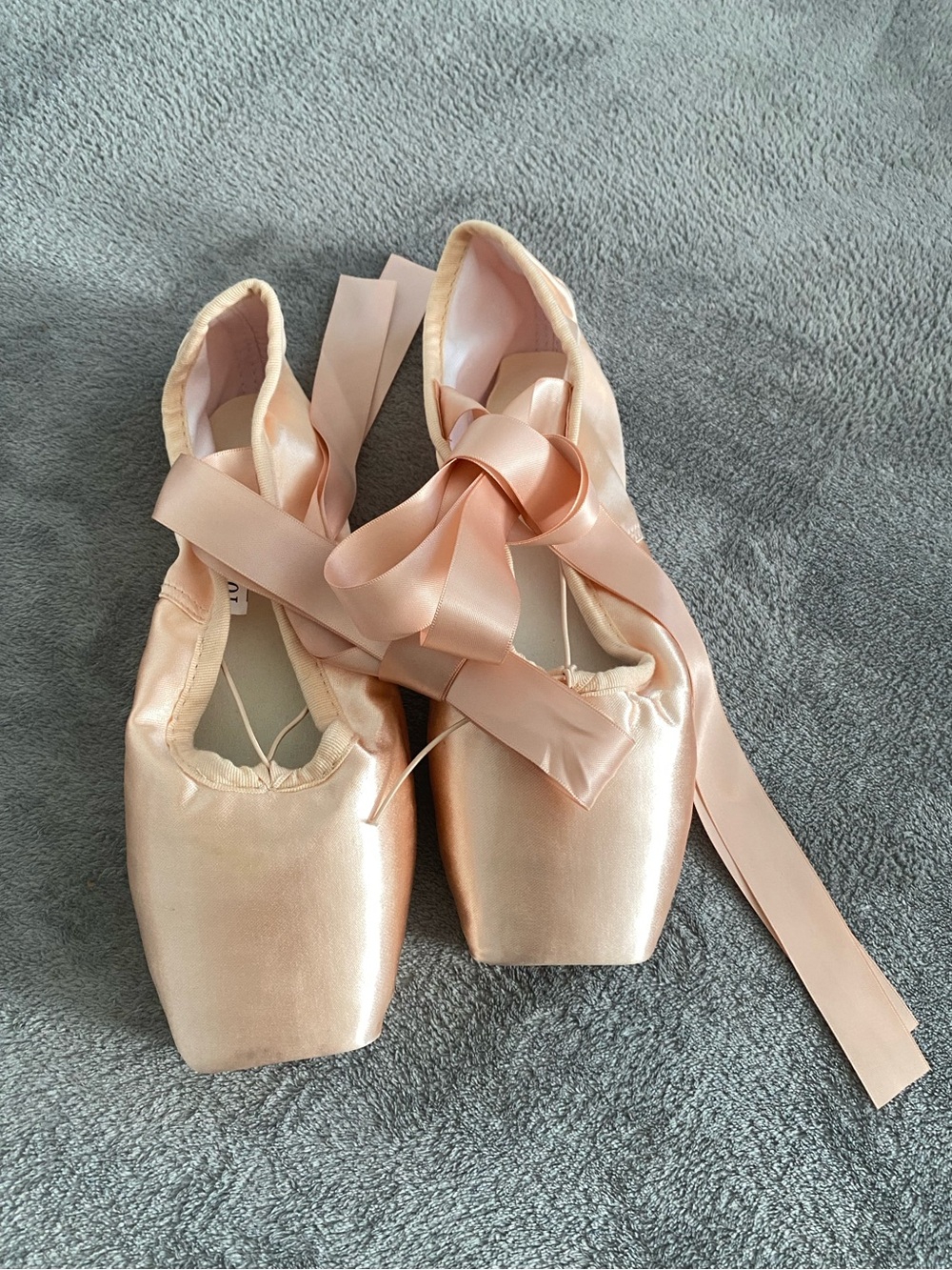 Wendywu Pink Satin Pointe Ballet Shoes Size 10 - Picture 4 of 16